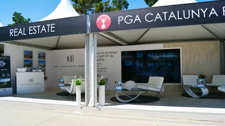 pga-catalunya-real-estate-booth